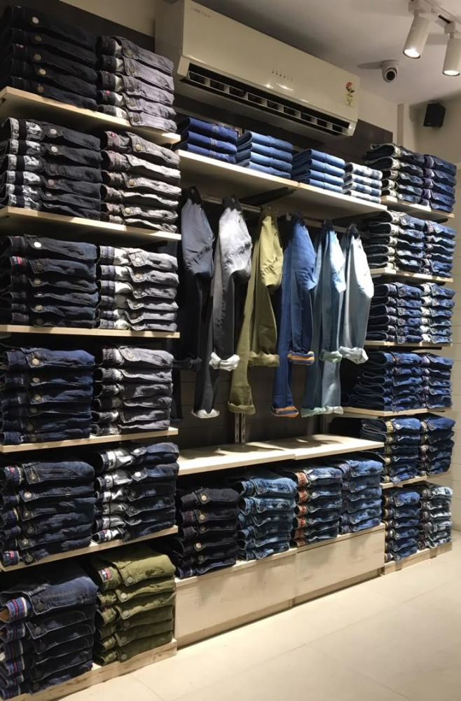 Men's Wear Garments Shop Al Quoz - Dubai For Sale Dubai, UAE Quick Sale - Photo 3