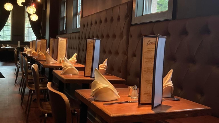 Established Turn Key Restaurant In Charming image